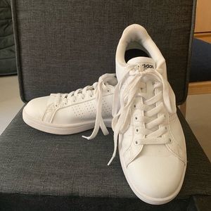 all-white adidas neo cloud-foam